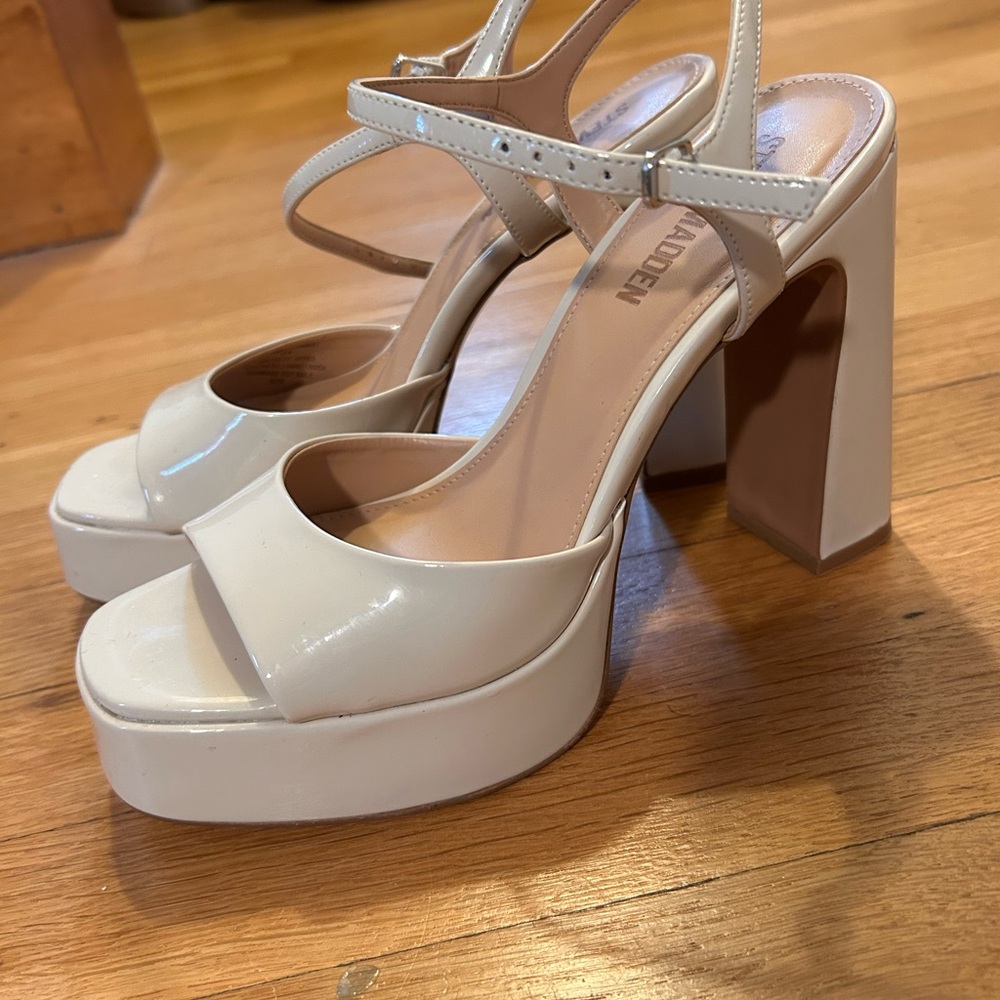 Steve Madden Liandra Platform Sandal
